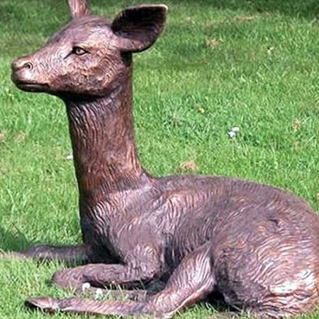 Bronze Fallow Deer Fawn Lying Down : Escar UK Bronze