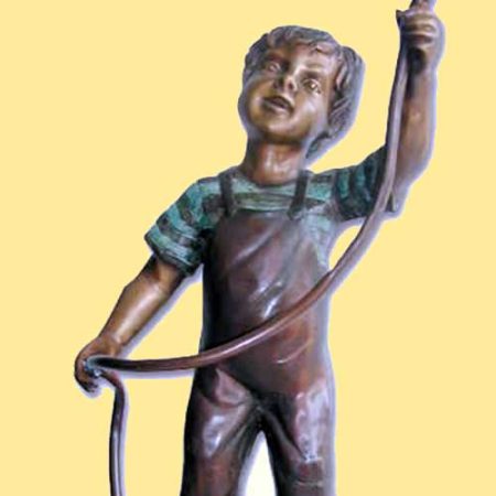 Bronze Figure : The Gardeners Apprentice : Escar UK Bronze