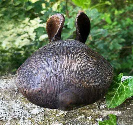 Nosy Rabbit Bronze Rabbit : Nosey the Leaning Baby Rabbit : Escar UK Bronze