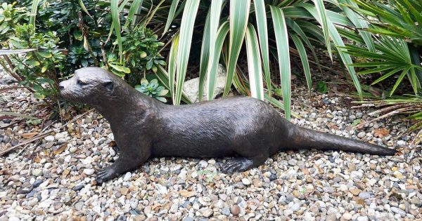 Bronze Single British Otter : Escar UK Bronze-3