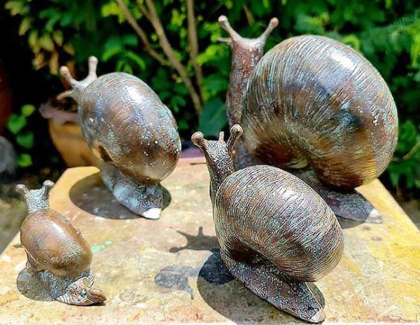 Bronze Snail Family : Four Snails-4 : Escar UK Bronze