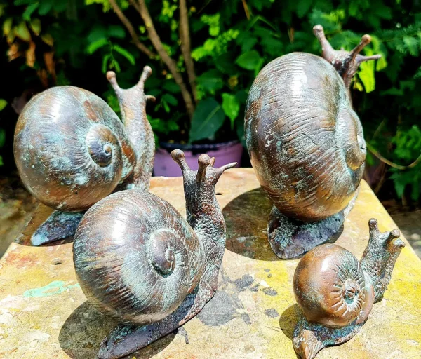 Hollow Cast Bronze Snails : Family of Four-8