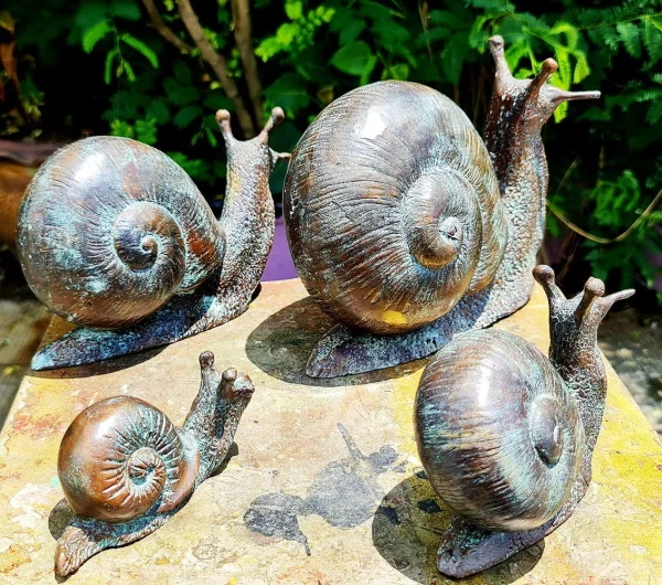 Hollow Cast Bronze Snails : Family of Four-9