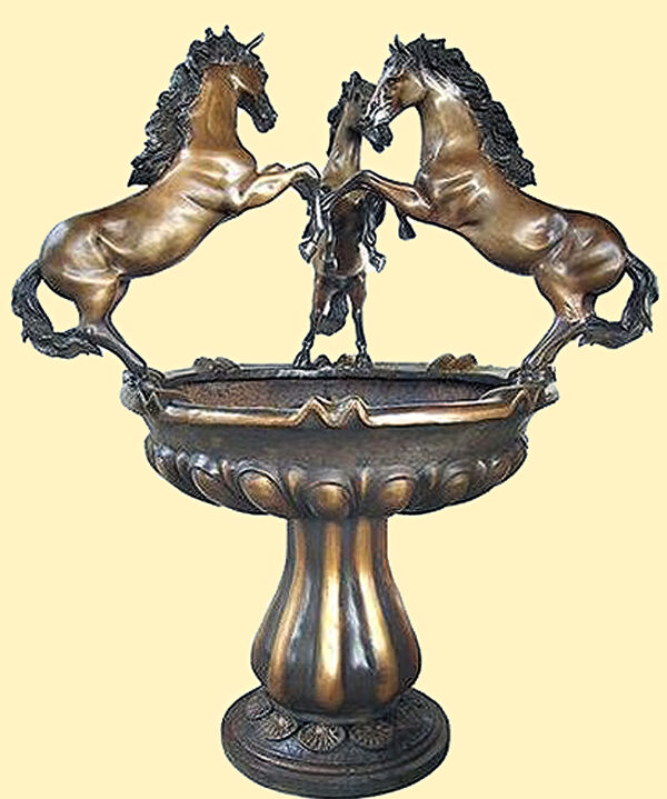 Hollow Cast Bronze Fountain : Three Horses-1