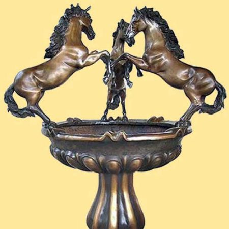 Hollow Cast Bronze Fountain : Three-Horse-Fountain : Escar UK Bronze