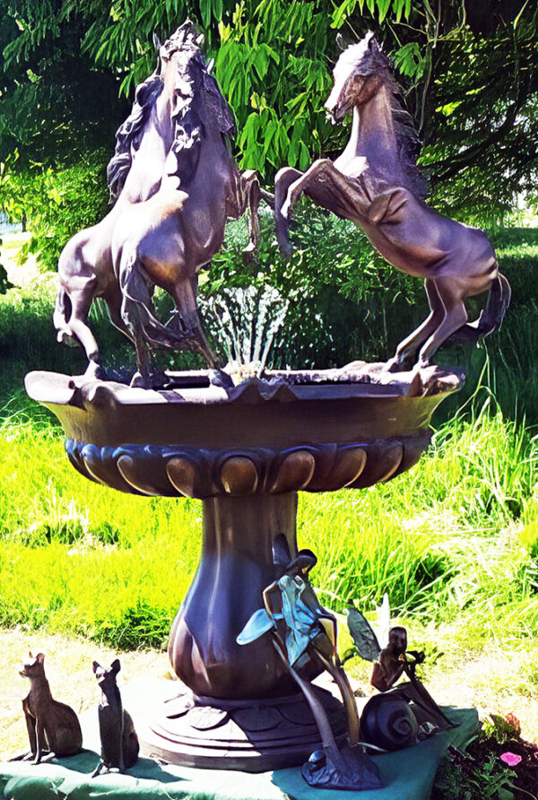 Hollow Cast Bronze Fountain : Three Horses-5