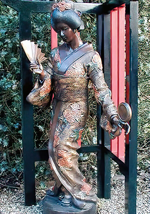 Bronze Asian Figure : Japanese Geisha Girl-1