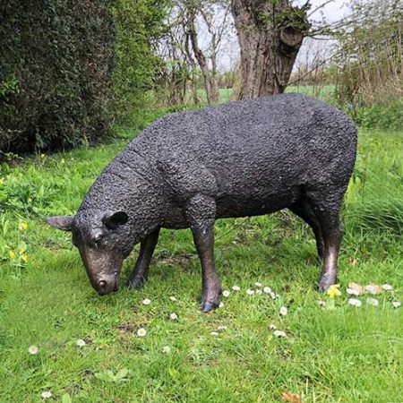 Bronze Sheep Grazing : Escar UK Bronze