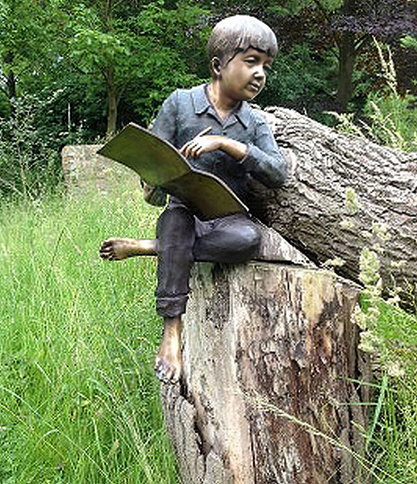 Bronze Figure : Tommy Drawing-1