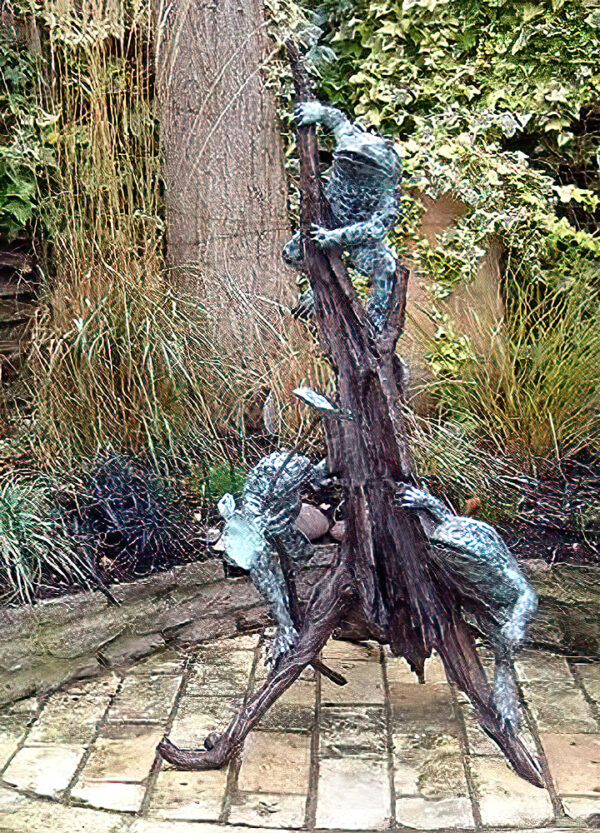 Hollow Cast Bronze Frogs : Three on a Tree-1