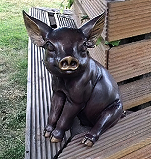 Hollow Cast Bronze Pig : Sweety Pie Pig-1