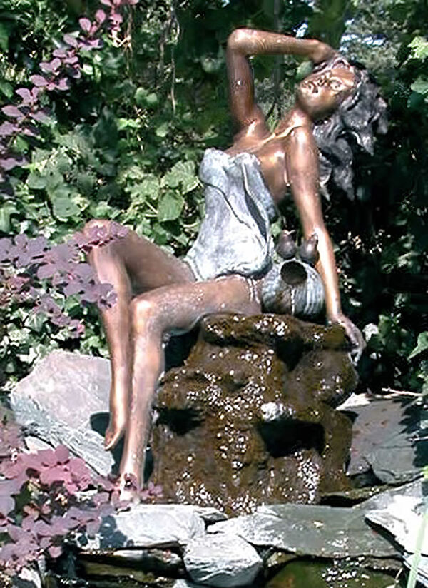 Hollow Cast Bronze Figure : Posing Jayne : Water Feature-1