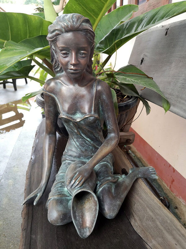 Hollow Cast Bronze Figure : Daisy Large : Green-4