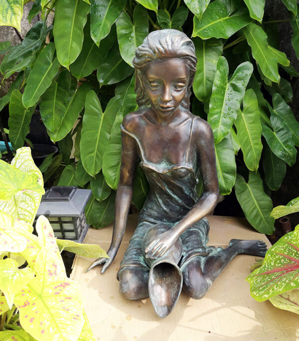 Hollow Cast Bronze Figure : Daisy Large : Green-6