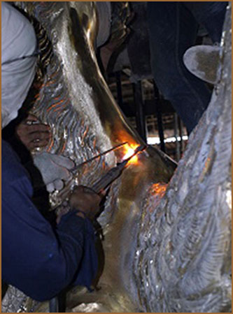 Bronze Metal Worker : Welding