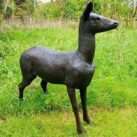 Bronze Deer White-tailed Hind Head Up : Escar UK Bronze