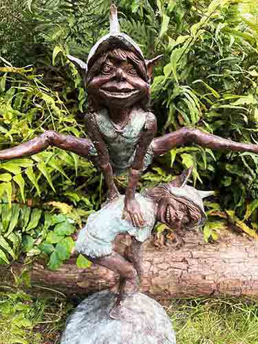 Bronze Elves Playing Leapfrog-1 : Escar UK Bronze