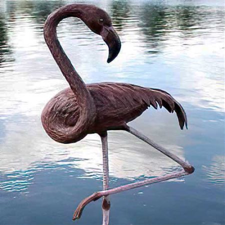 Bronze Pink Flamingo in a Classic Stance : Escar UK Bronze