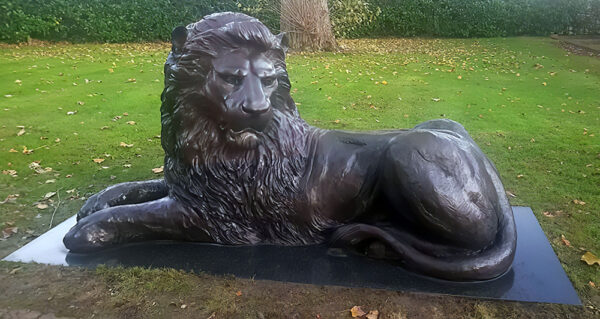 Hollow Cast Bronze Lions : Large African Lions on Flat Bases-2