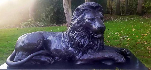 Bronze African Lion Pair on Flat Bases : Escar UK Bronze