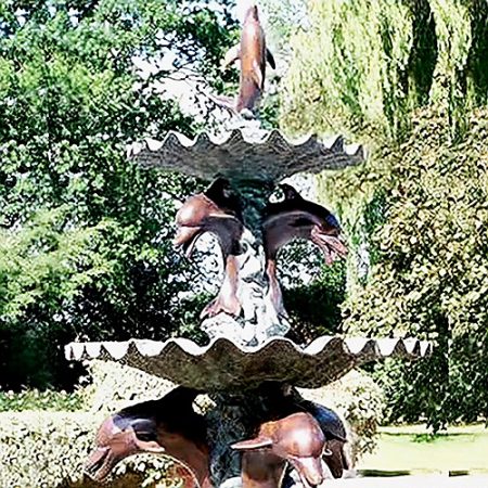 Hollow Cast Bronze Fountain : Seven Leaping Dolphins Fountain : Escar UK Bronze