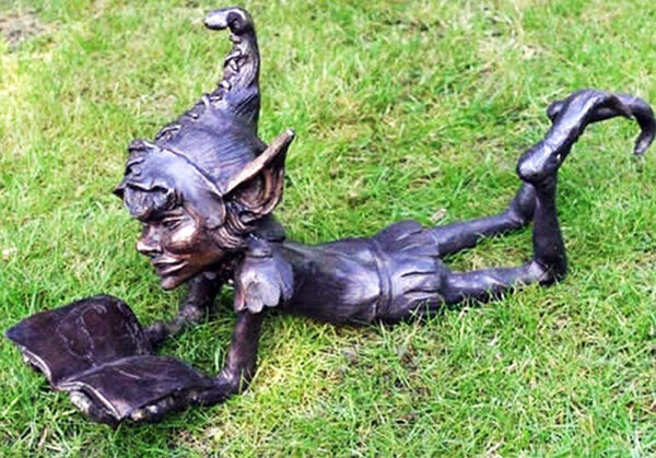 Hollow Cast Bronze Elf : Pippin : Reading a Book-1