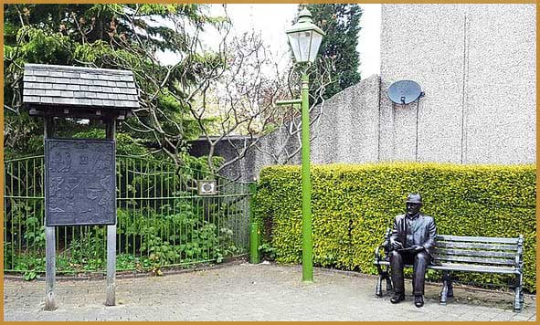 Bronze Commissioned Statue - L.S. Lowry Bench 2