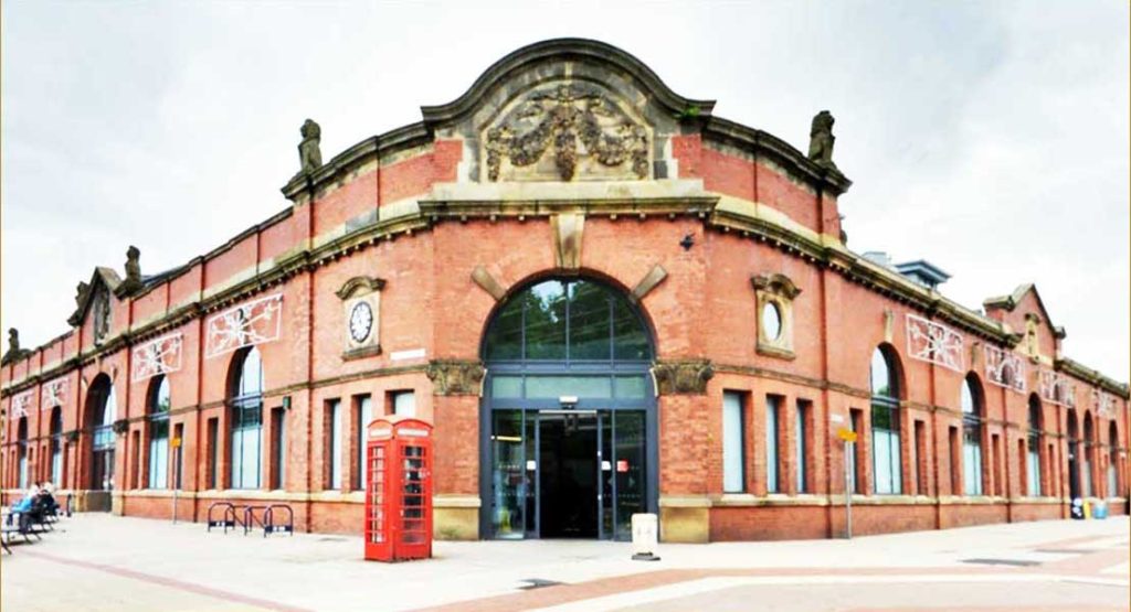 Ashton under Lyne Market