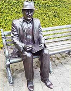 Bronze Commissioned Statue : L. S. Lowry