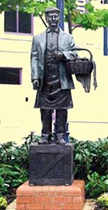 Bronze Commissioned Statue : John the Pie Man