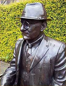 Bronze Commissioned Statue : L S Lowry : Head and Shoulders-1