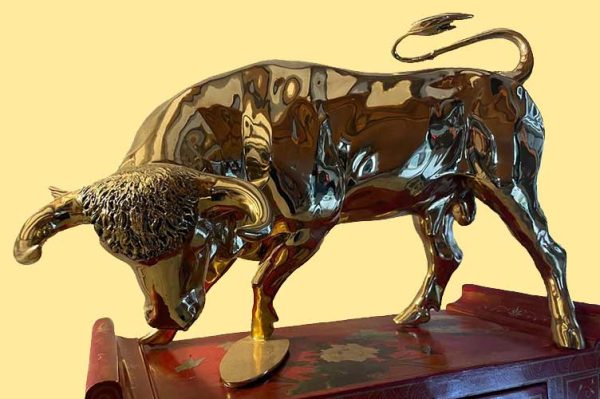 Bronze Fighting Bull : Goldie-2 : Escar UK Bronze