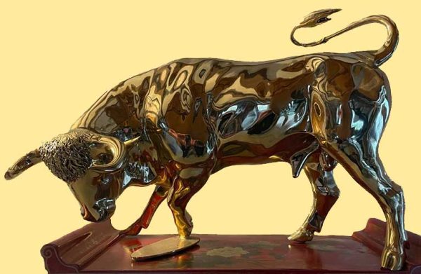 Bronze Bull Fighting Bull Goldie 3 : Escar UK Bronze