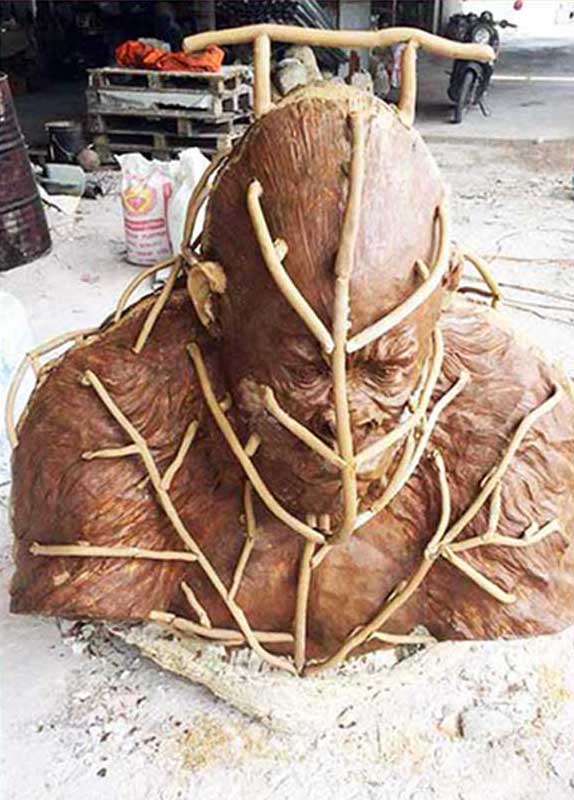 Gorilla Casting - Adding Sprues : Escar UK Bronze