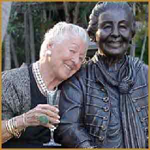 Bronze Commissioned Statue : Constance M Heineke : Escar UK Bronze